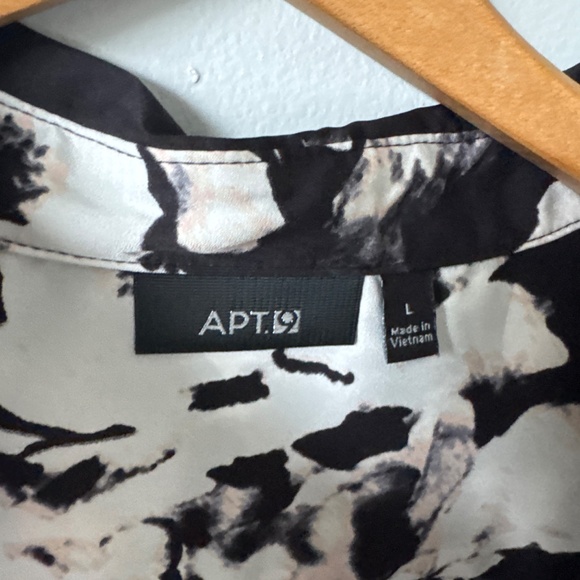 APT 9 floral flowy half button up blouse - Picture 5 of 7